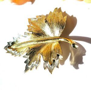 Vintage Sarah Coventry Leaf Brooch Two Tone Pin Layered Nature Designer Signed